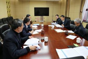 党委中心组进行“党的十八届六中全会精神”专题学习