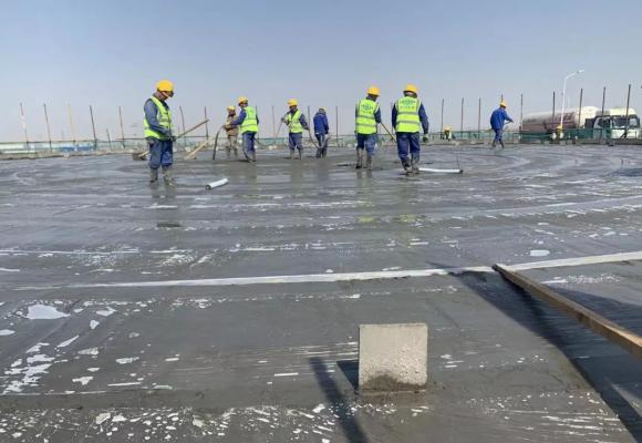 公司承建新疆广汇LNG储罐项目储罐基础浇筑完工