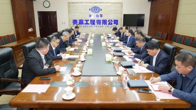 李缠乐会见三化建党委书记、董事长占德庆