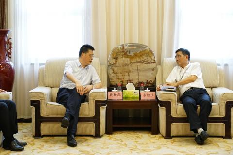 李缠乐会见中国进出口银行山西省分行党委书记、行长姚琦华一行