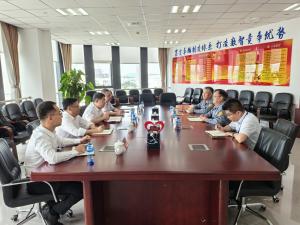 周恩利与万华化学高级顾问刘博学举行会谈