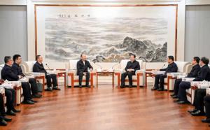 莫鼎革拜会辽宁省委书记郝鹏、省长王新伟  