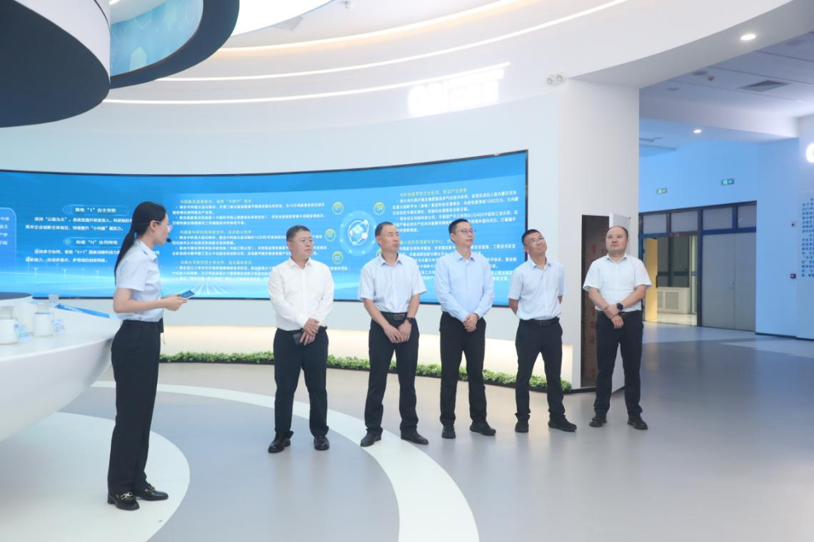 周恩利一行拜访中煤鄂尔多斯能源化工有限公司