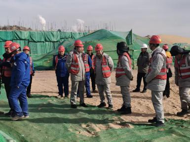 周恩利赴陕煤榆林化学固体产品储运装置现场慰问一线员工