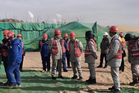 周恩利赴陕煤榆林化学固体产品储运装置现场慰问一线员工